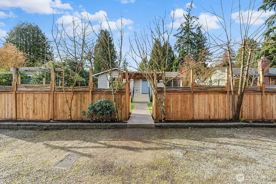 10731 Dayton Avenue N, Seattle, WA 98133 - #2