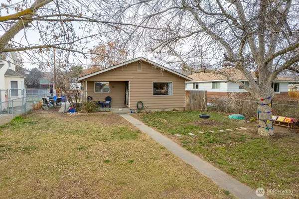 247 NW D Street, Ephrata, WA 98823