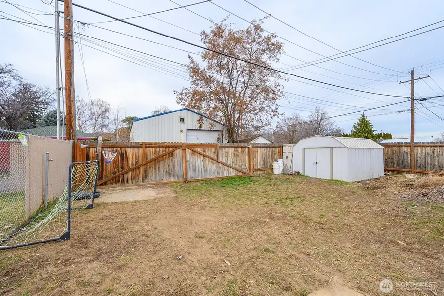 247 NW D Street, Ephrata, WA 98823 - Image #3