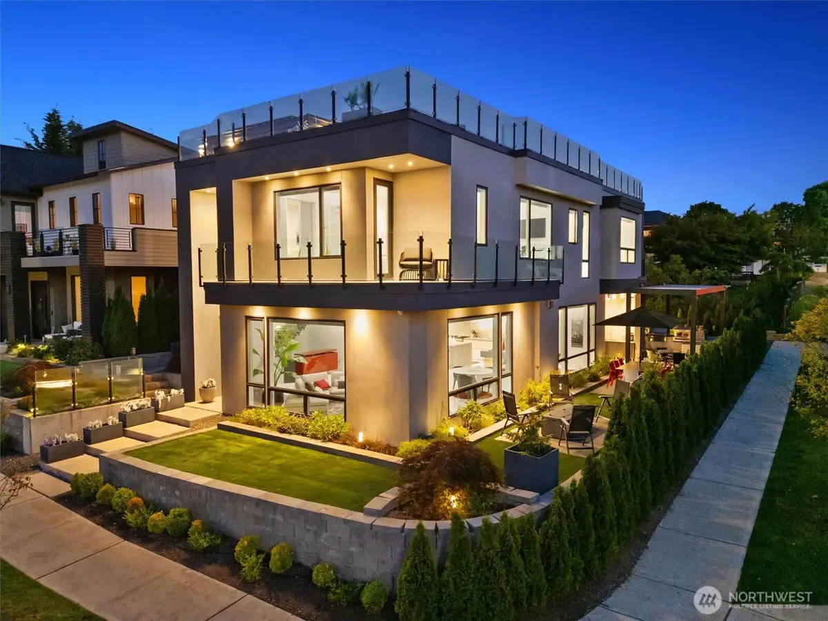 903 N 33rd Place, Renton, WA 98056 - #1