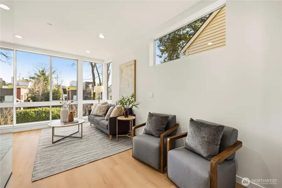 3819 Fremont Avenue N, Seattle, WA 98103 - #2