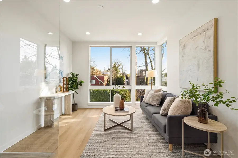 3819 Fremont Avenue N, Seattle, WA 98103 - #3