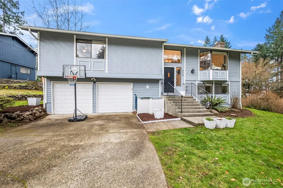 312 Point Fosdick Place Nw, Gig Harbor, WA 98335 - Image #2