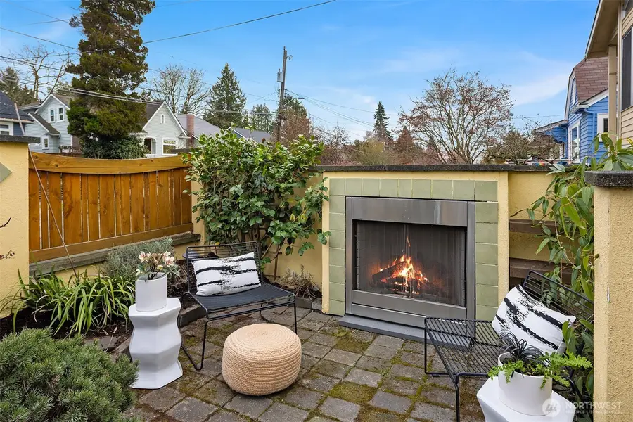 6237 26th Avenue Ne, Seattle, WA 98115 - Image #3