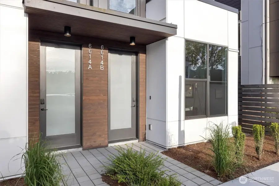 6614 Carleton Avenue S #B, Seattle, WA 98108 - #2