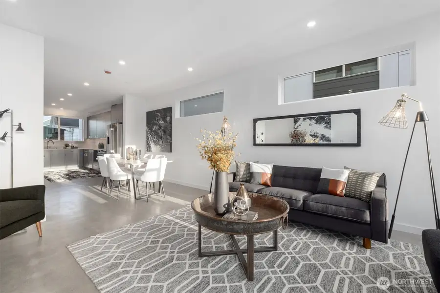 6614 Carleton Avenue S #B, Seattle, WA 98108 - #3