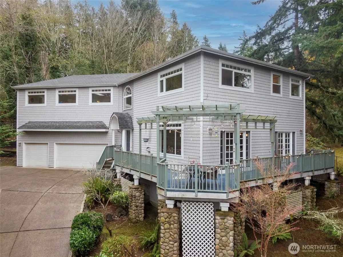 12117 Clearview Drive, Edmonds, WA 98026 - Image #1