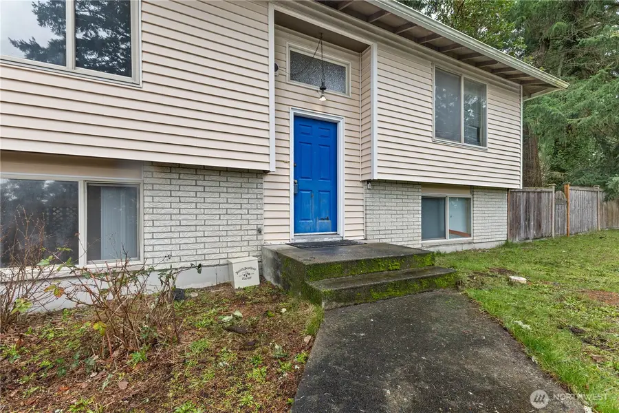 28 Madrona Place, Dupont, WA 98327 - Image #2