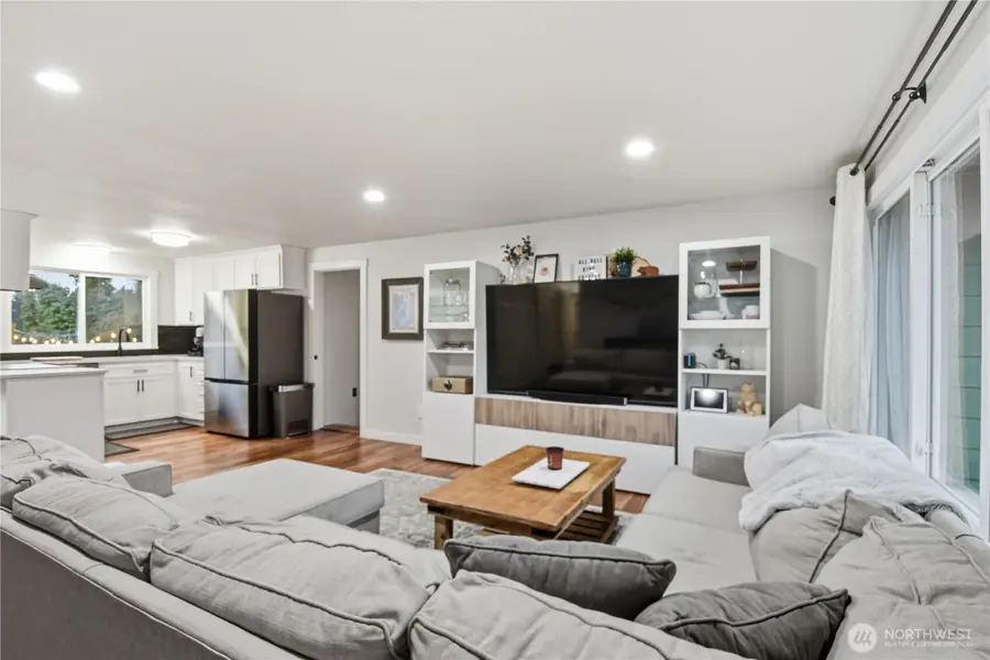 422 216th Street Sw, Bothell, WA 98021 - Image #3