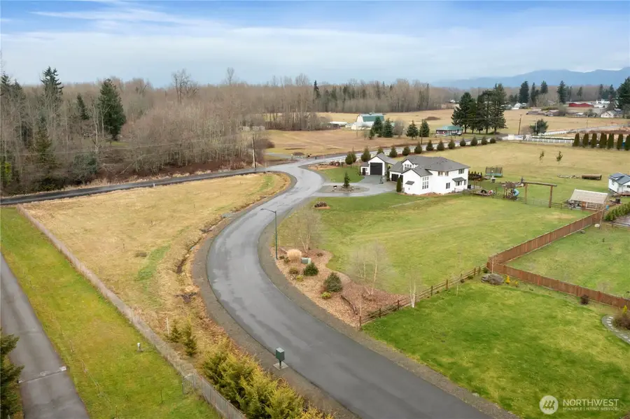 11211 244th Avenue Ct E, Buckley, WA 98321 - Image #3