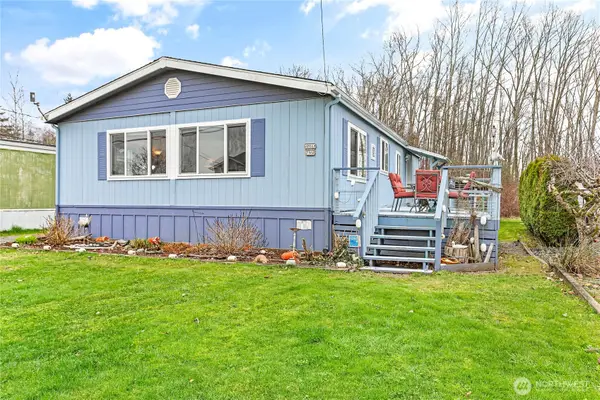 7460 Sunset Drive, Blaine, WA 98230