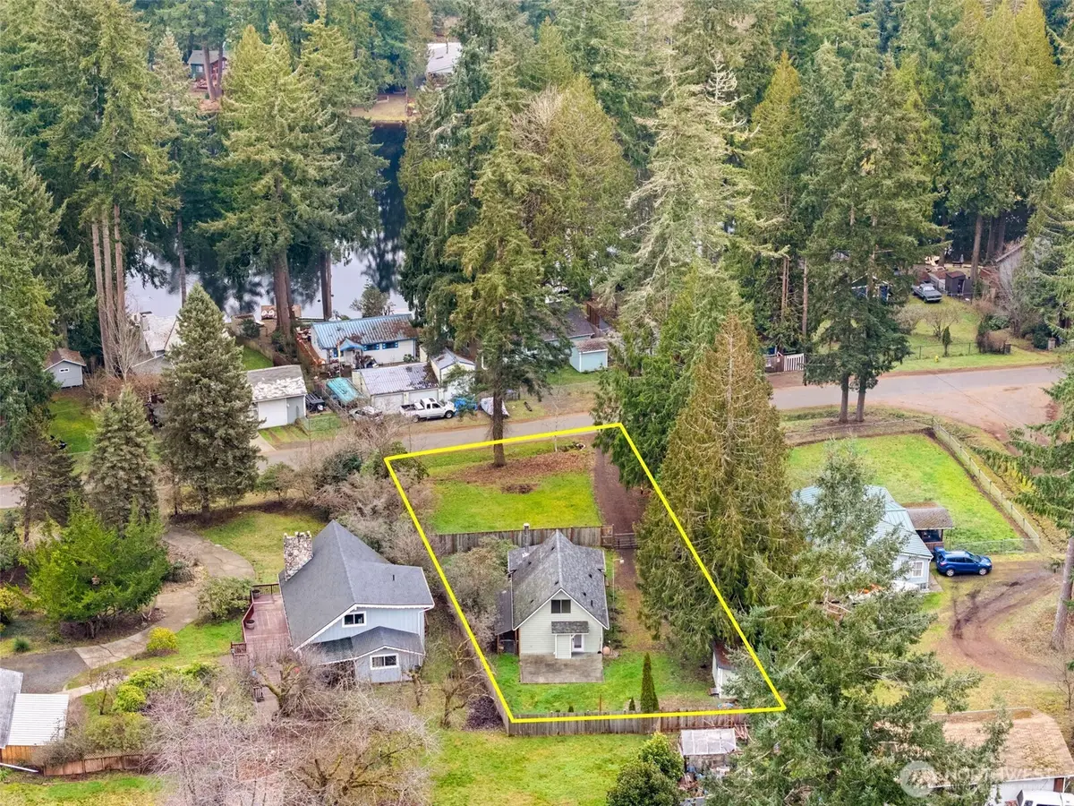 371 E Lakeshore Drive W, Shelton, WA 98584 - Image #1