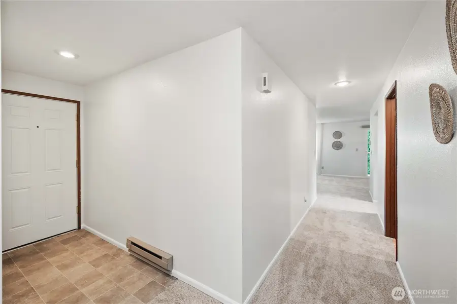 200 Mt Park Boulevard Sw #A204, Issaquah, WA 98027 - Image #2