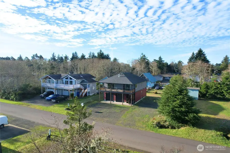 415 Olympic View Avenue Ne, Ocean Shores, WA 98569 - #2