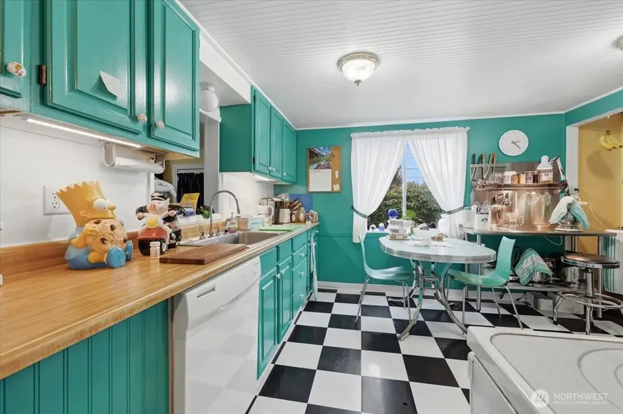 8904 220th Street Sw, Edmonds, WA 98026 - Image #2