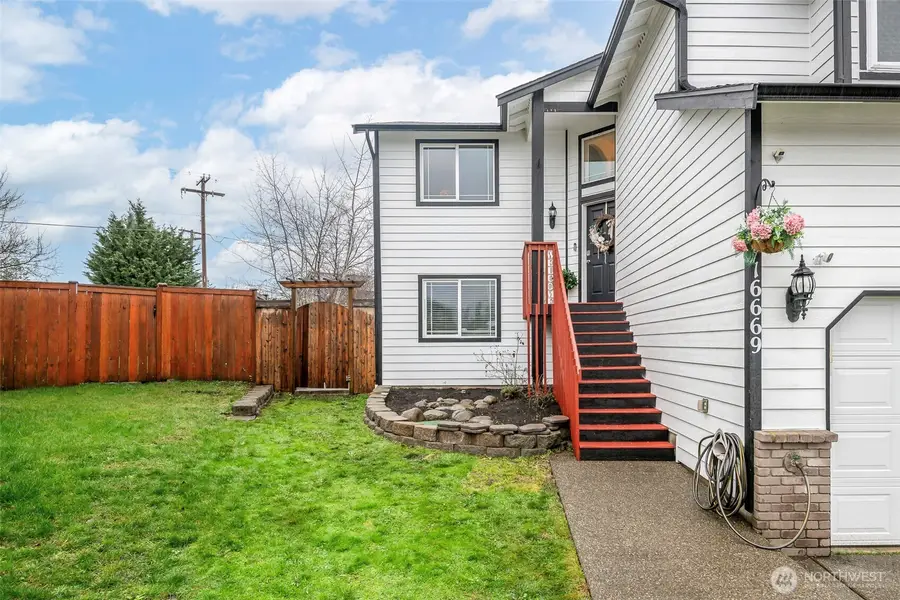 16669 Rainier View Drive Se, Yelm, WA 98597 - #2