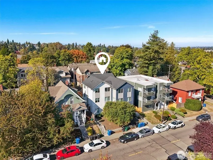 5259 Brooklyn Avenue Ne, Seattle, WA 98105 - Image #3