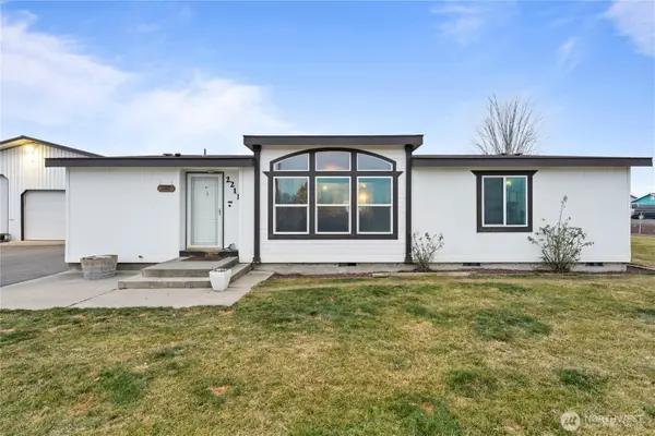 2211 W Sielaff Lane W, Othello, WA 99344