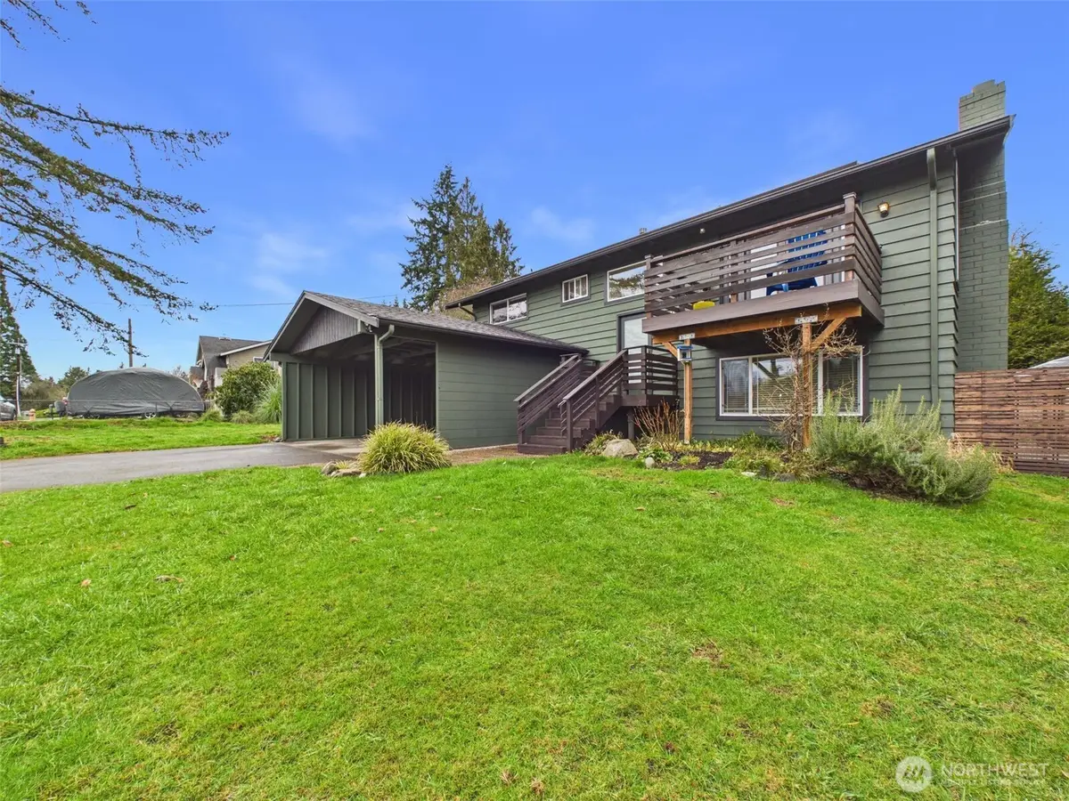 215 Hubbard Road, Lynnwood, WA 98036 - Image #1