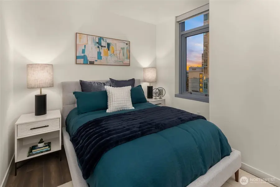 800 Columbia Street #1207, Seattle, WA 98104 - #3