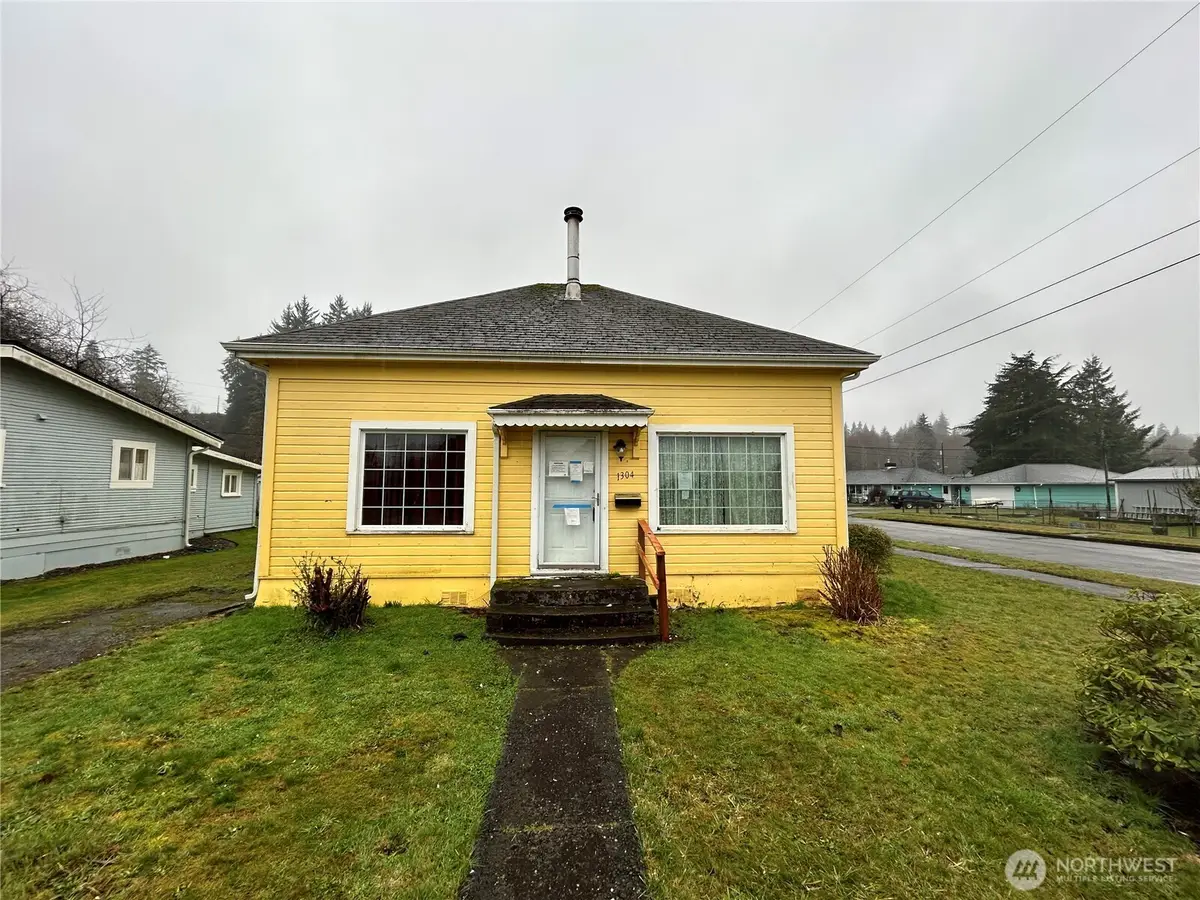 1304 5th Street, Cosmopolis, WA 98537 - Image #1