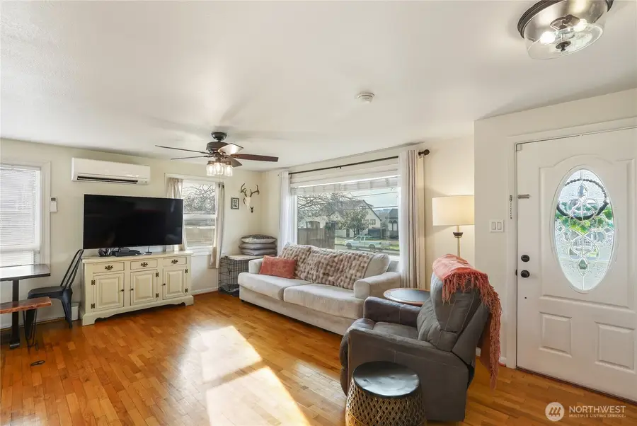 1034 S Market Boulevard, Chehalis, WA 98532 - #2