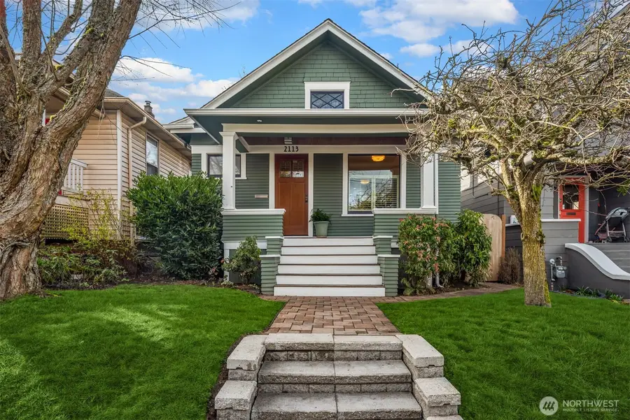 2113 3rd Avenue W, Seattle, WA 98119 - #2