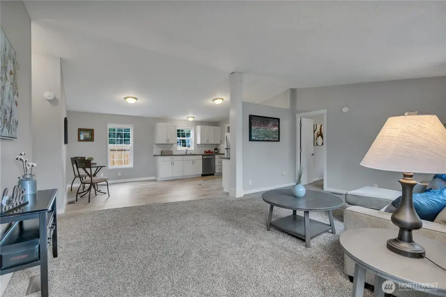 12818 Prairie Ridge Drive E, Bonney Lake, WA 98391 - Image #2