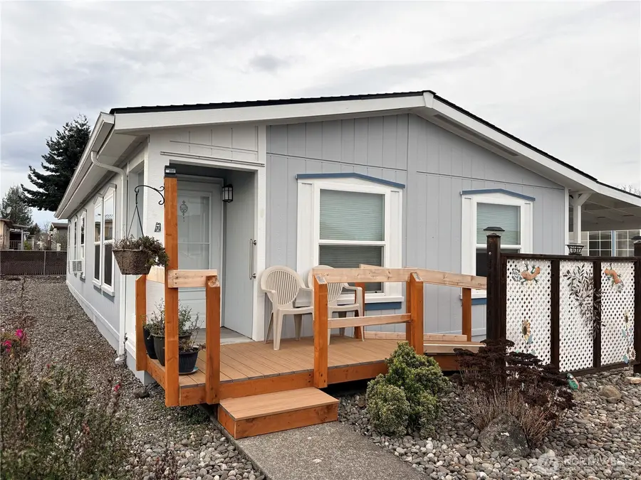 325 N Fifth Avenue #5, Sequim, WA 98382 - Image #2