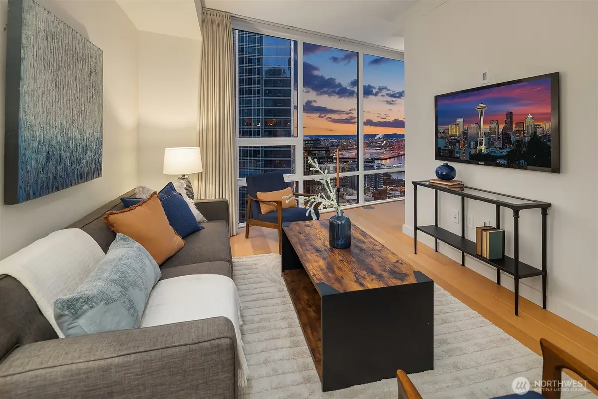 121 Stewart Street #1803, Seattle, WA 98101 - Image #1