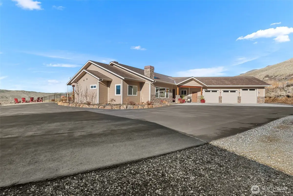 25 Sageland Road, East Wenatchee, WA 98802 - #1