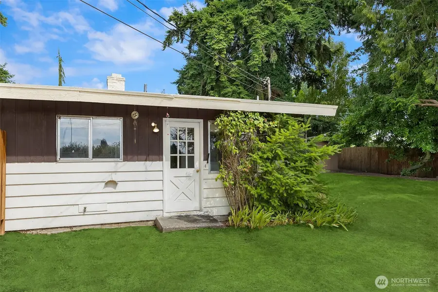 1816 114th Avenue Ne, Bellevue, WA 98004 - #3