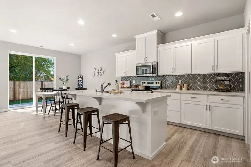 1332 60th Avenue Ne, Tacoma, WA 98422 - Image #2