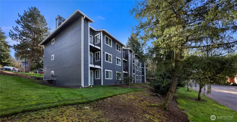 14206 NE 181st Place #L-305, Woodinville, WA 98072 - #2