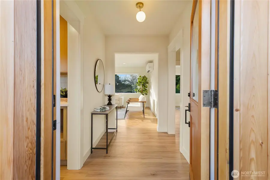 9203 Mary Avenue Nw, Seattle, WA 98117 - Image #2