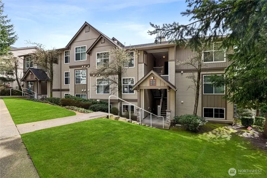 23420 SE Black Nugget Road #F302, Issaquah, WA 98029 - #3