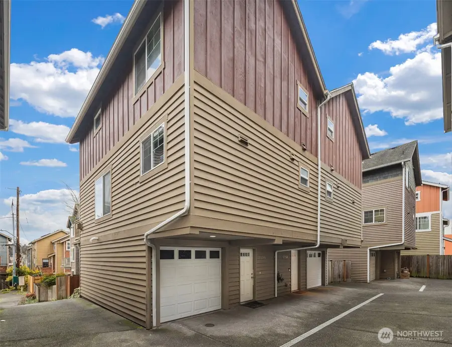 9209 Interlake Avenue N #A, Seattle, WA 98103 - #2