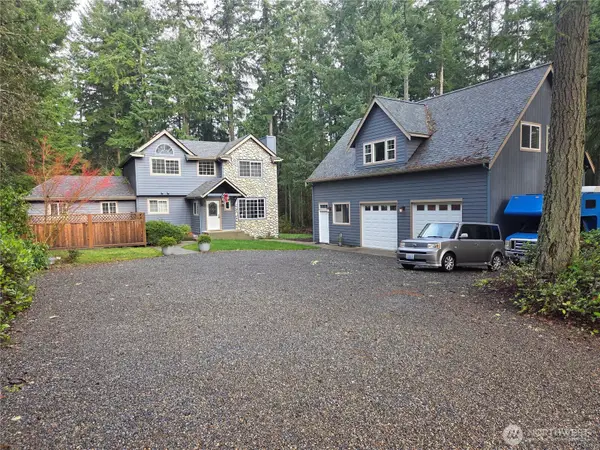 1043 Nootka Drive, Fox Island, WA 98333