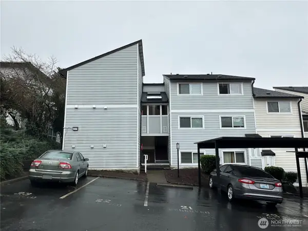 15210 Macadam Road S #D301, Tukwila, WA 98188