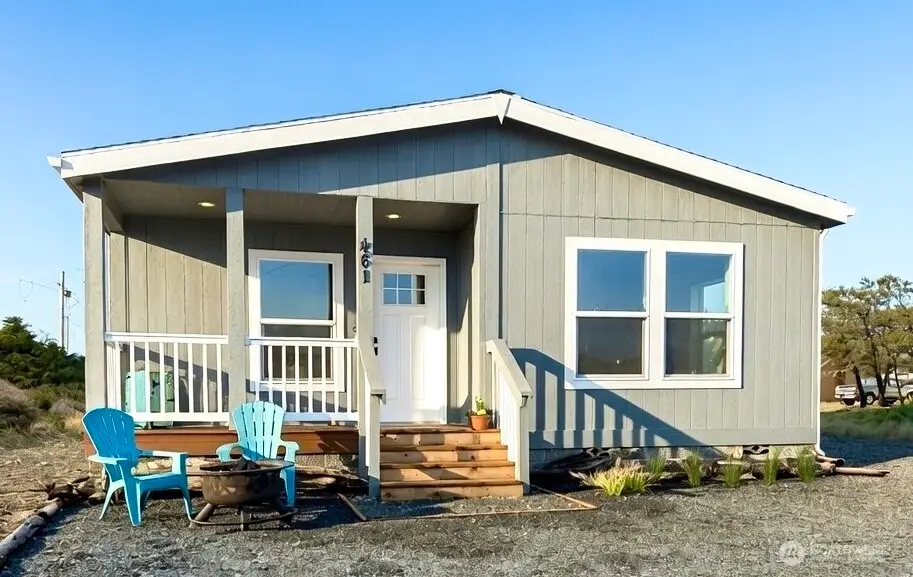 461 Sportsmens Street Sw, Ocean Shores, WA 98569 - Image #1