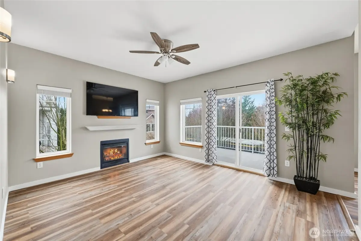 4637 Celia Way #201, Bellingham, WA 98226 - #1