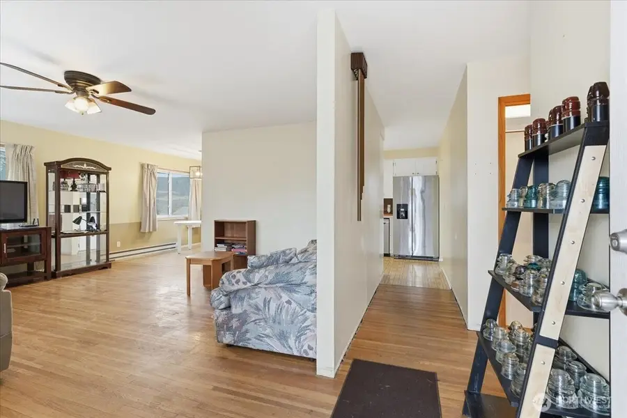 118 Washington Place, Electric City, WA 99123 - #2