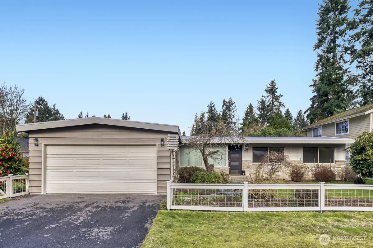 15704 Interlake Avenue N, Shoreline, WA 98133 - #1