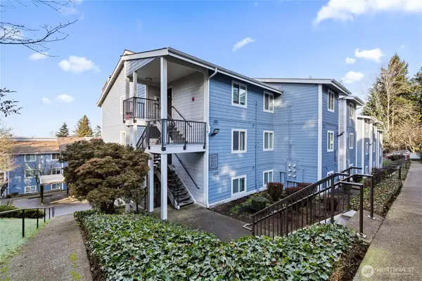 2511 S 248th Street #B21, Kent, WA 98032