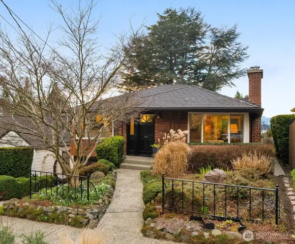 3635 43rd Avenue W, Seattle, WA 98199