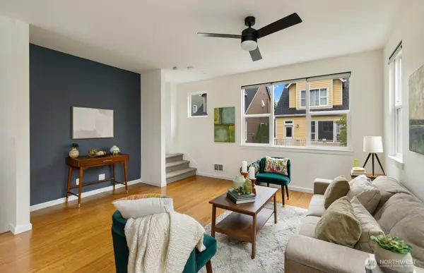 346 Wyatt Way Ne #10, Bainbridge Island, WA 98110