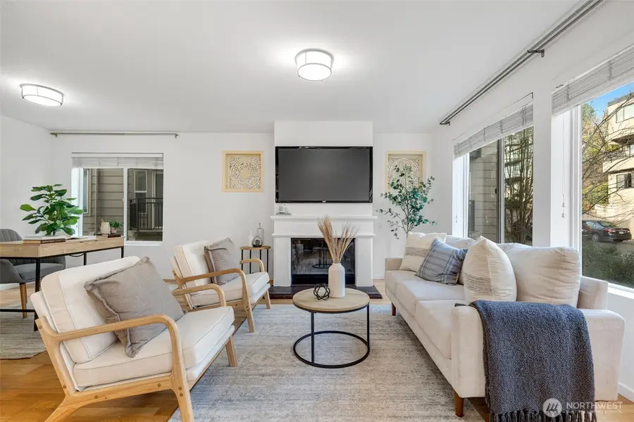 500 Aloha Street #211, Seattle, WA 98109 - Image #2