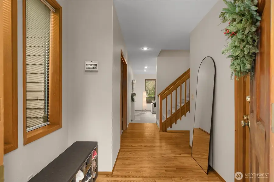 18557 W Lake Desire Drive Se, Renton, WA 98058 - #3