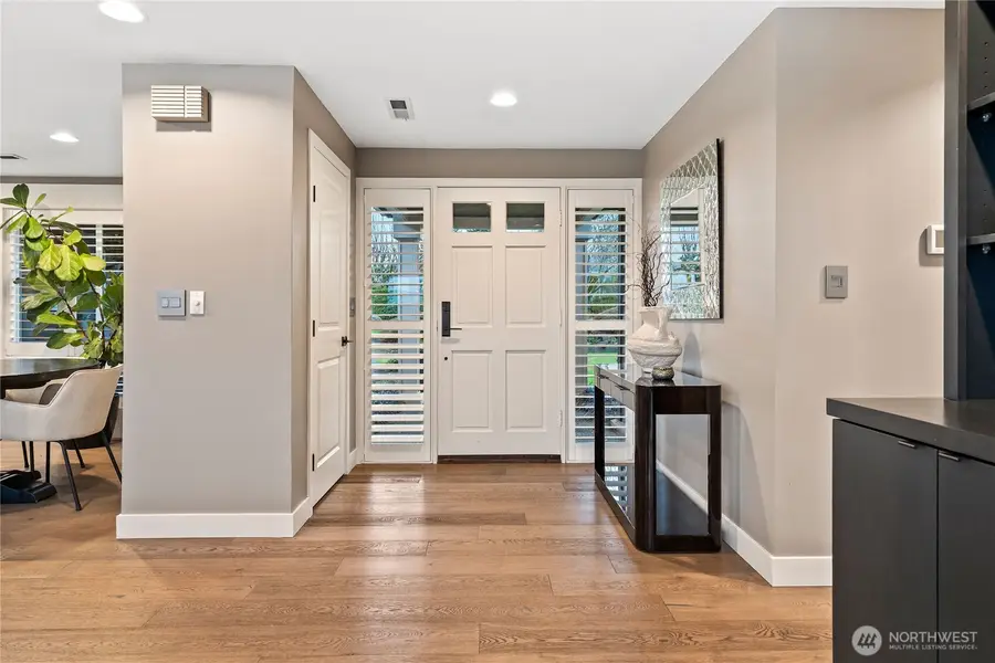 9829 Hilltop Road, Bellevue, WA 98004 - #3