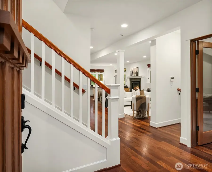 10702 35th Avenue Ne, Seattle, WA 98125 - #2